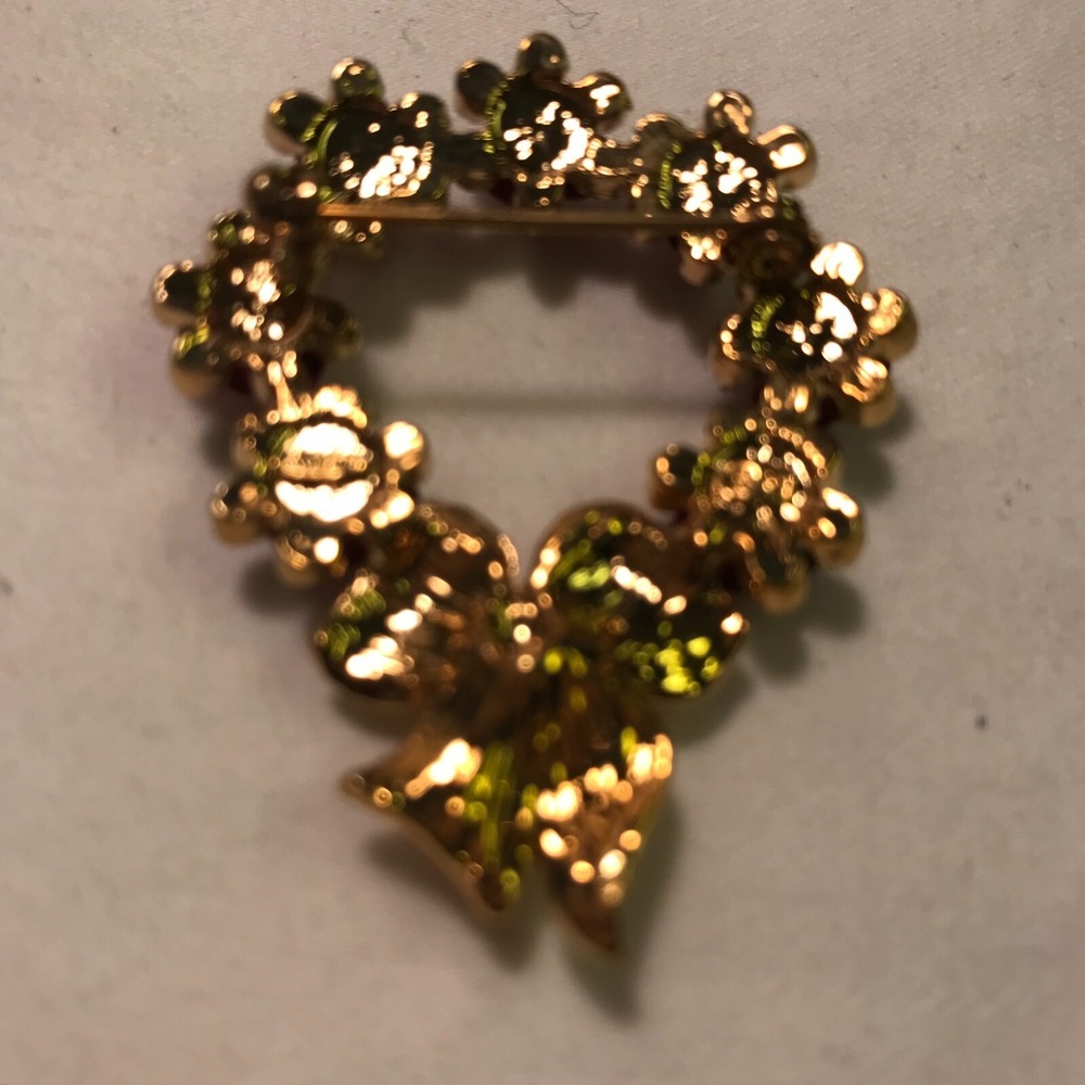 Avon Vintage 2003 Rose Wreath Pin - Picture 6 of 9